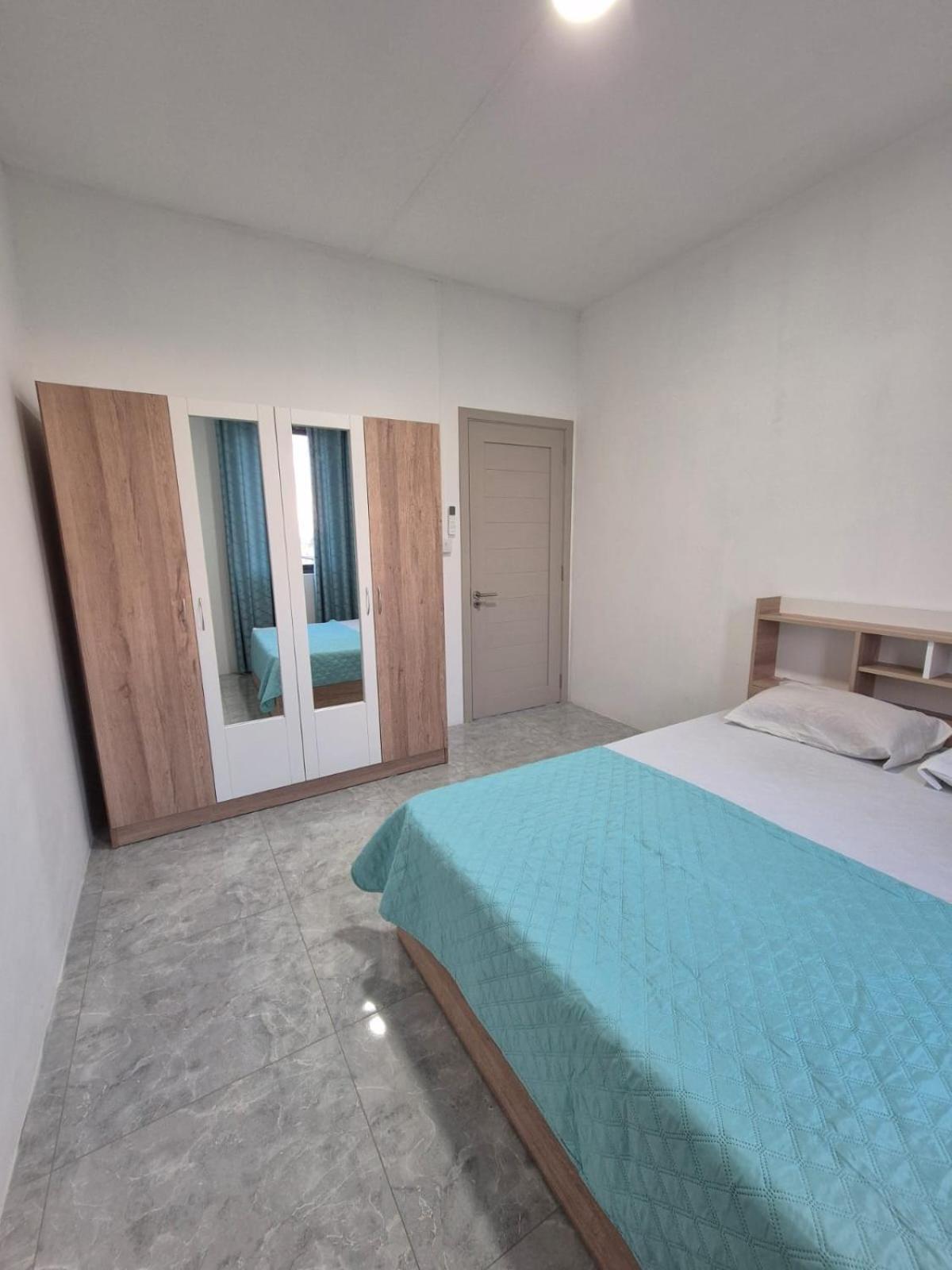 Skyview Apartment- Rooftop Penthouse With Sunset & Sea Views Flic en Flac Luaran gambar