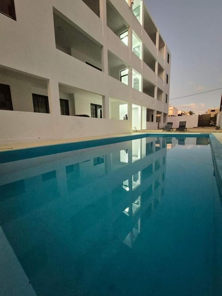 Skyview Apartment- Rooftop Penthouse With Sunset & Sea Views Flic en Flac Luaran gambar